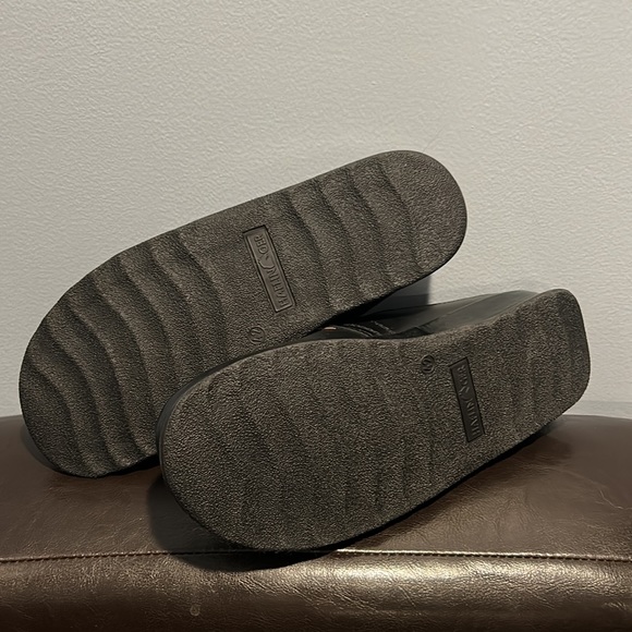 Haflinger Charlotte Black - New in Box - Women’s 11 - Picture 9 of 10